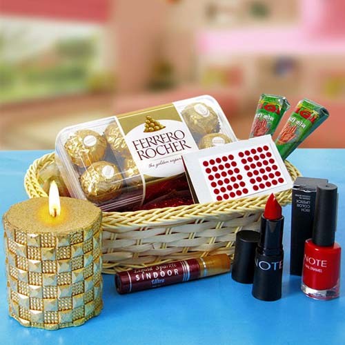 COSMETICS N CHOCOLATES HAMPER